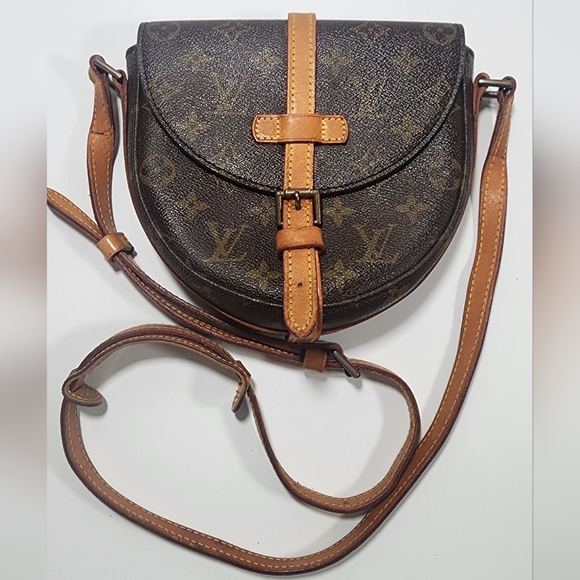 Louis Vuitton Chantilly pm (small size). Tiny crack on ext flap. Dry int pocket - Picture 1 of 14